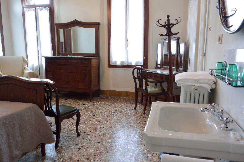 Pensione Seguso Venezia Esterno foto